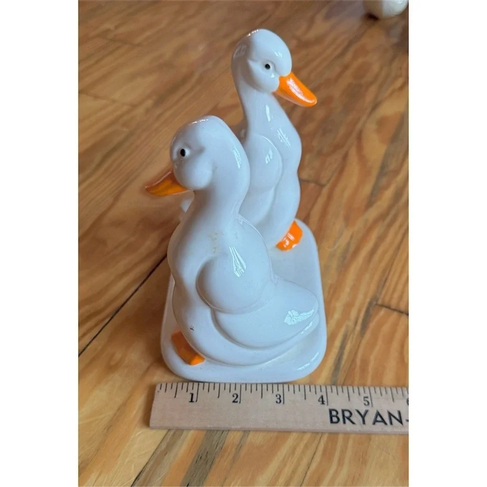 Unbranded Duck Napkin Holder White Ducks Orange Beaks & Feet Farmhouse